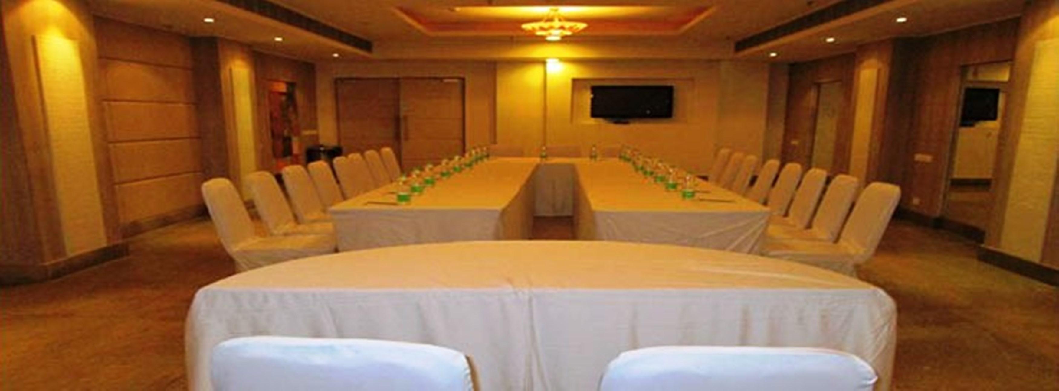 Sarovar Portico Naraina, Hotel Nowe Delhi Zewnętrze zdjęcie