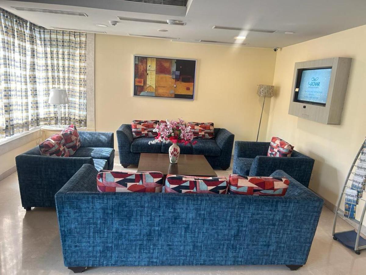 Sarovar Portico Naraina, Hotel Nowe Delhi Zewnętrze zdjęcie