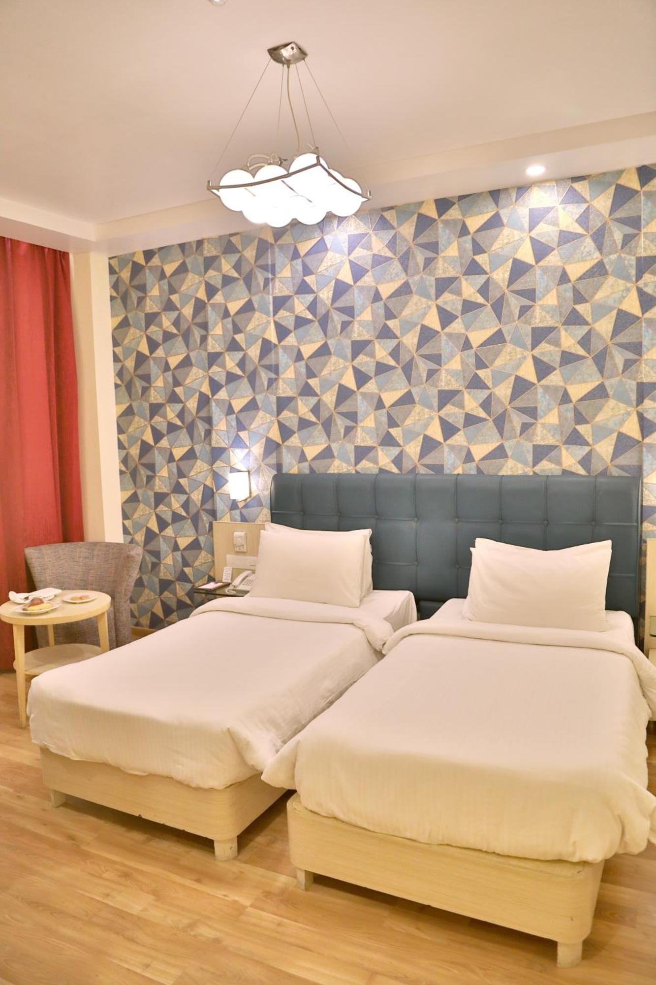 Sarovar Portico Naraina, Hotel Nowe Delhi Zewnętrze zdjęcie