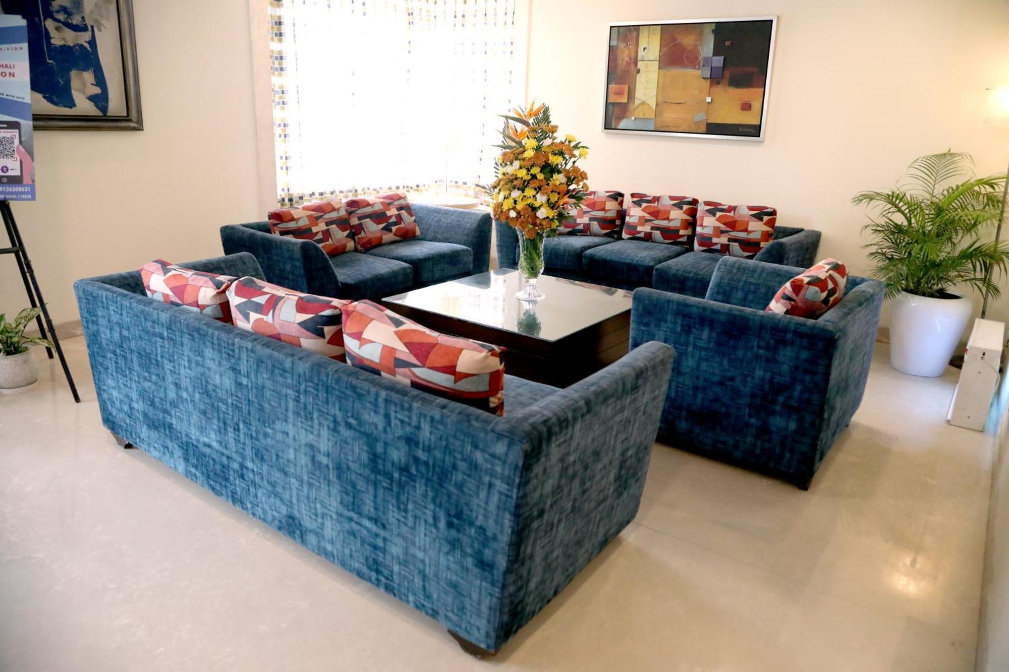 Sarovar Portico Naraina, Hotel Nowe Delhi Zewnętrze zdjęcie