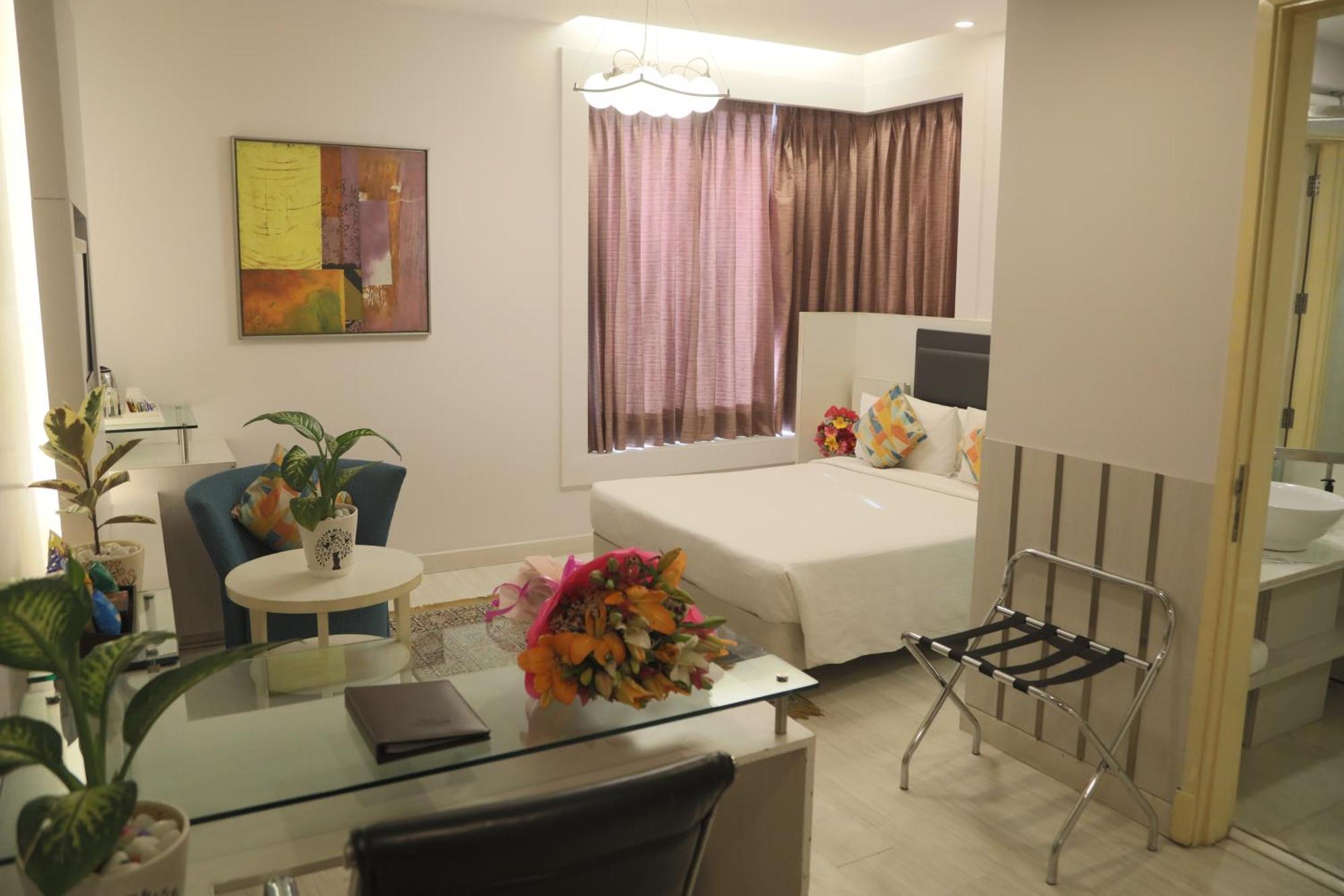 Sarovar Portico Naraina, Hotel Nowe Delhi Zewnętrze zdjęcie